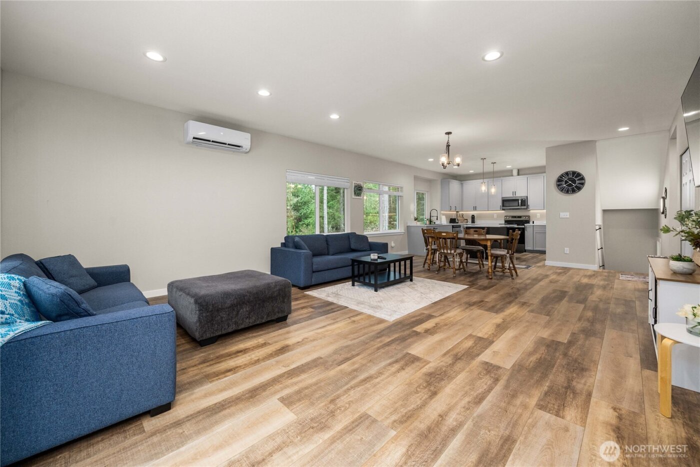 41 E Coon Drive N, Belfair, WA 98528