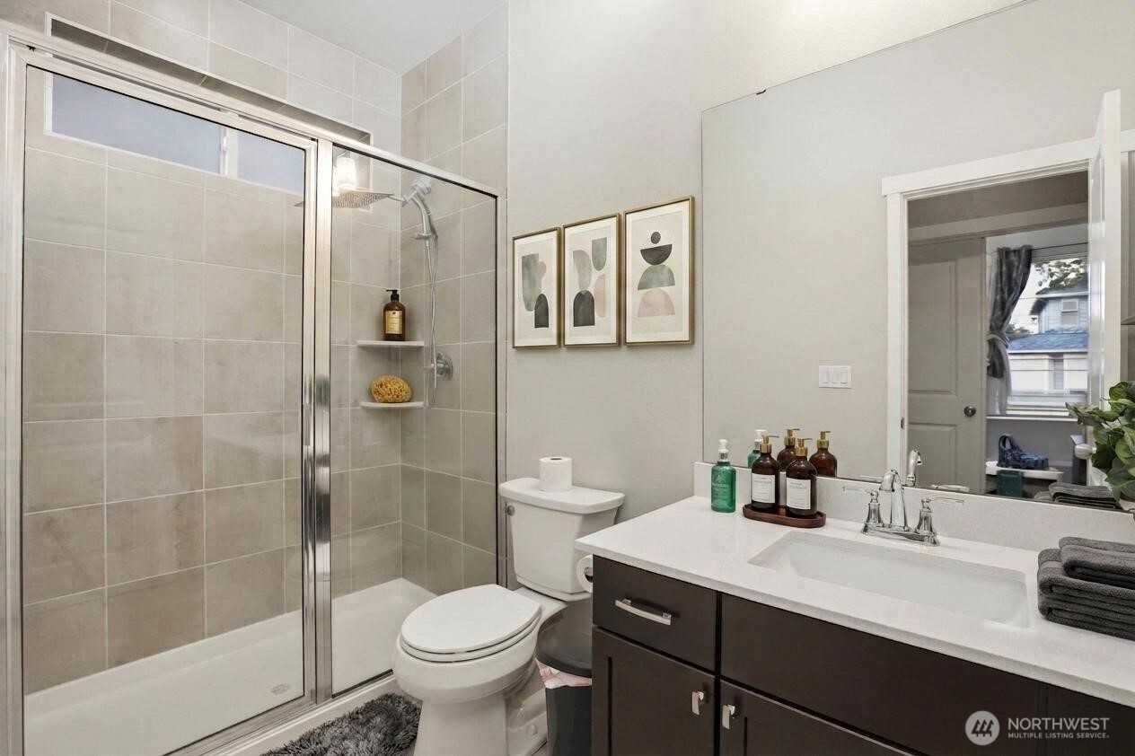 2342 NE Winlock Way , Poulsbo, WA 98370