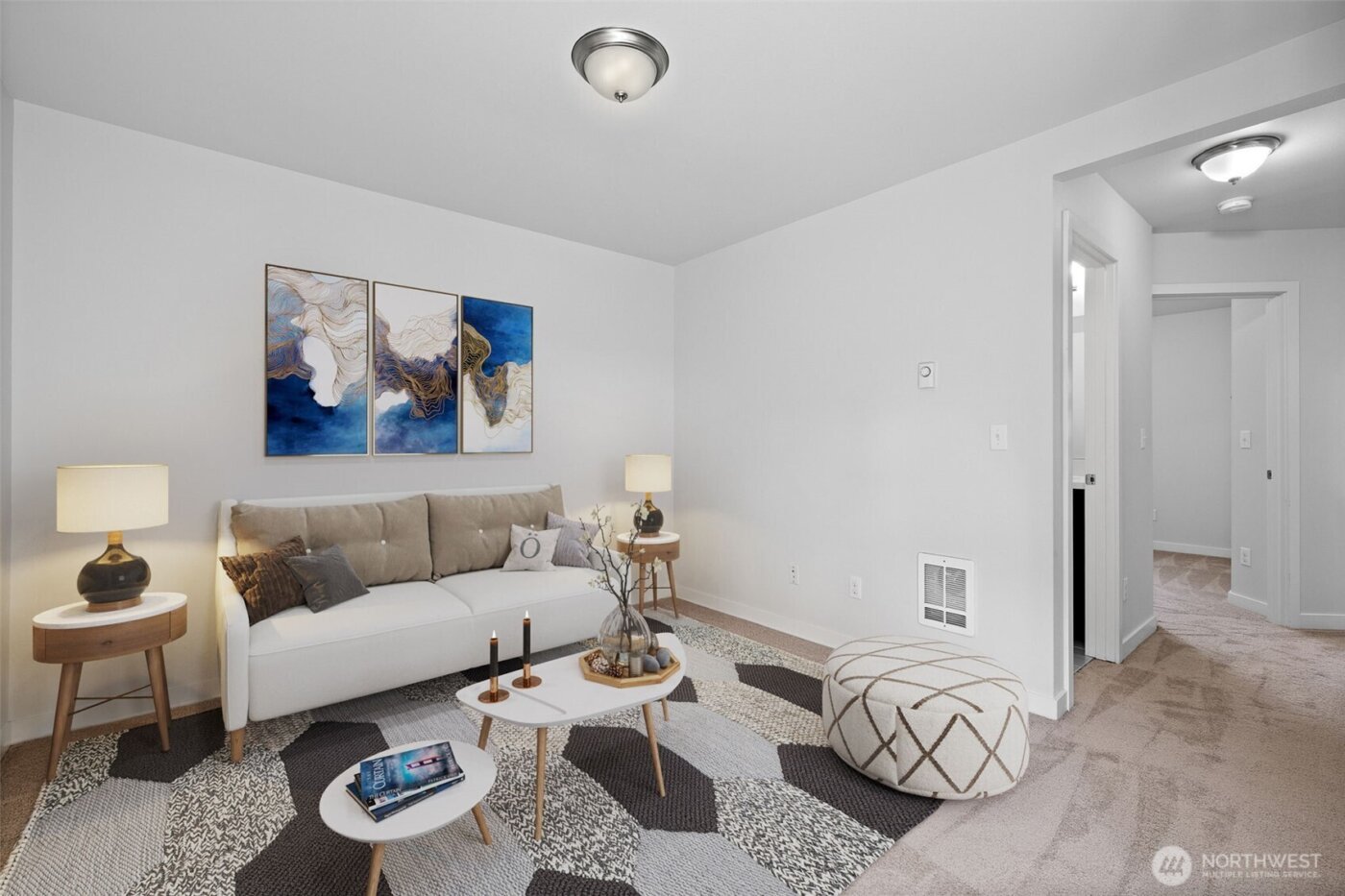 911 N 104th Street #A, Seattle, WA 98133