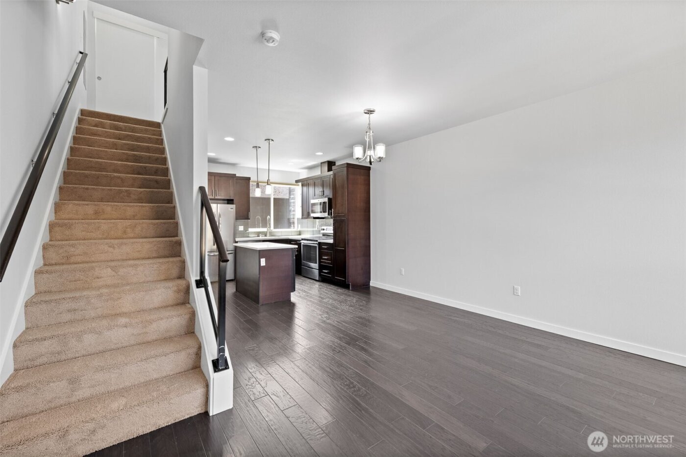 911 N 104th Street #A, Seattle, WA 98133