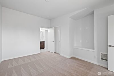 911 N 104th Street #A, Seattle, WA 98133 - Photo 34