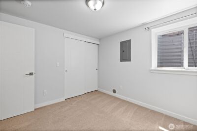 911 N 104th Street #A, Seattle, WA 98133 - Photo 8