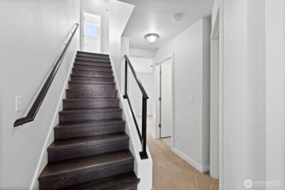 911 N 104th Street #A, Seattle, WA 98133 - Photo 10