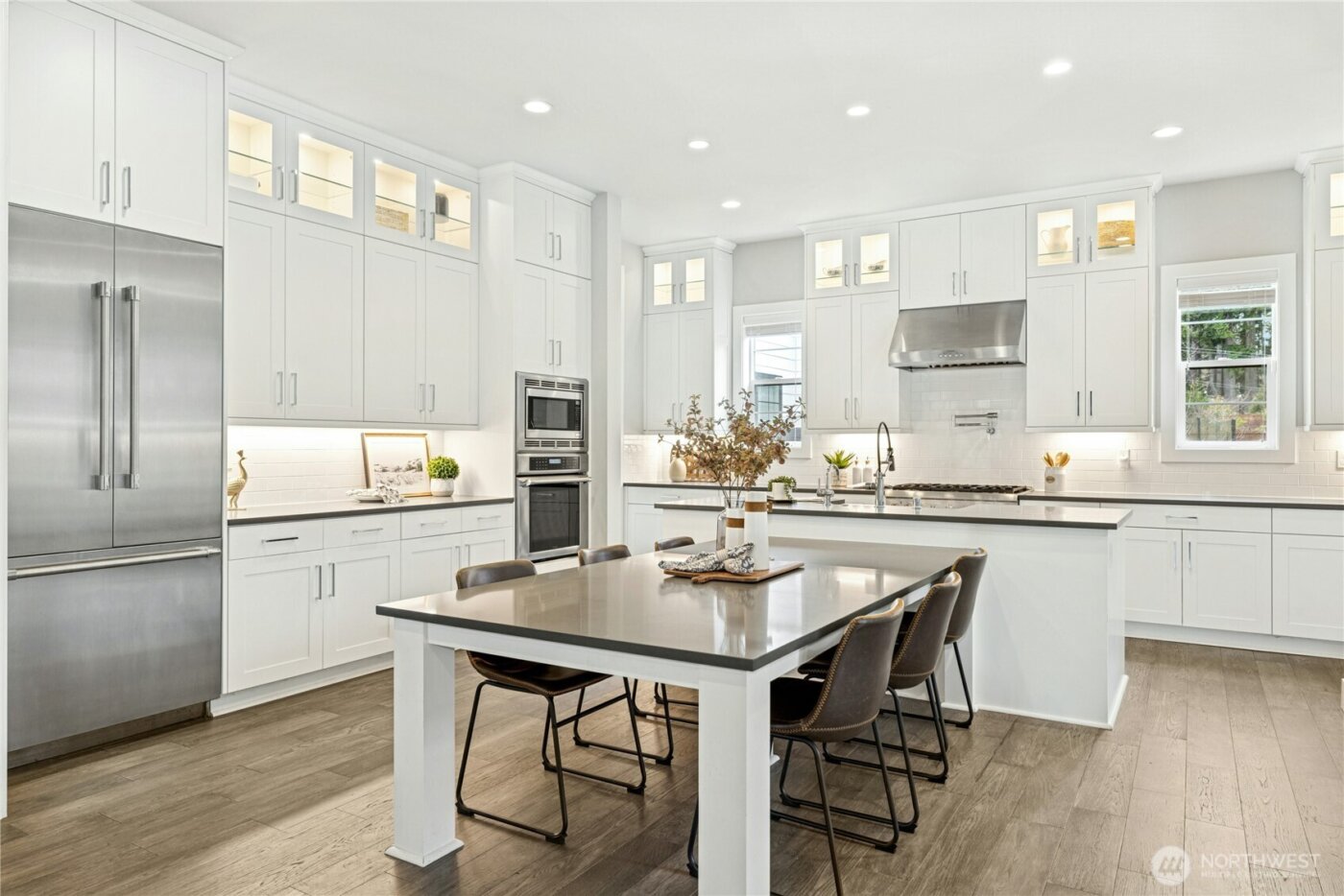 8784 NE Winslow Grove Court , Bainbridge Island, WA 98110