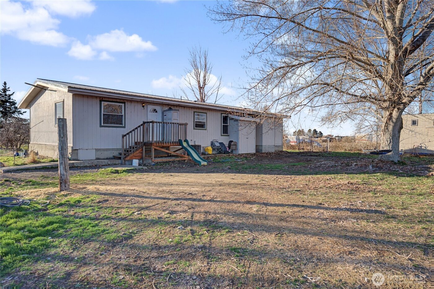 10124 Road 16 NE, Moses Lake, WA 98837-9356
