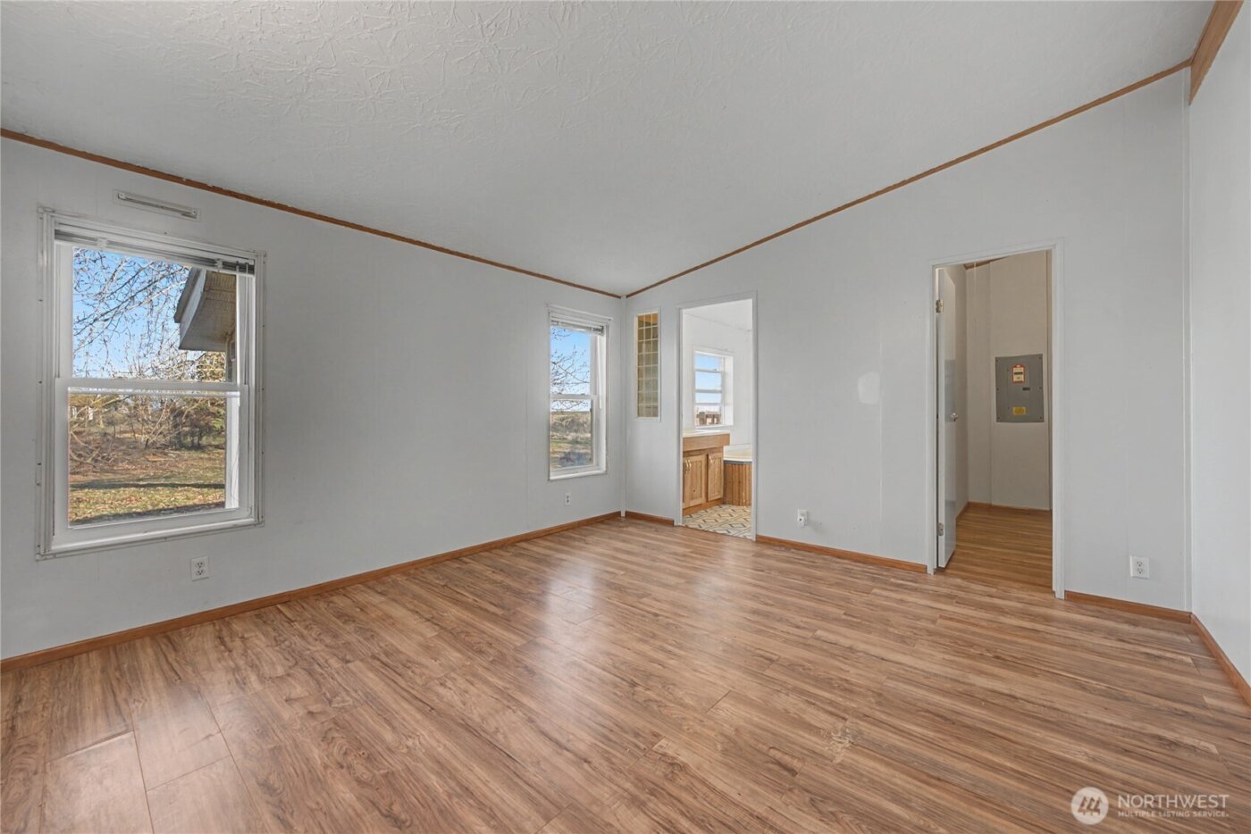 10124 Road 16 NE, Moses Lake, WA 98837-9356