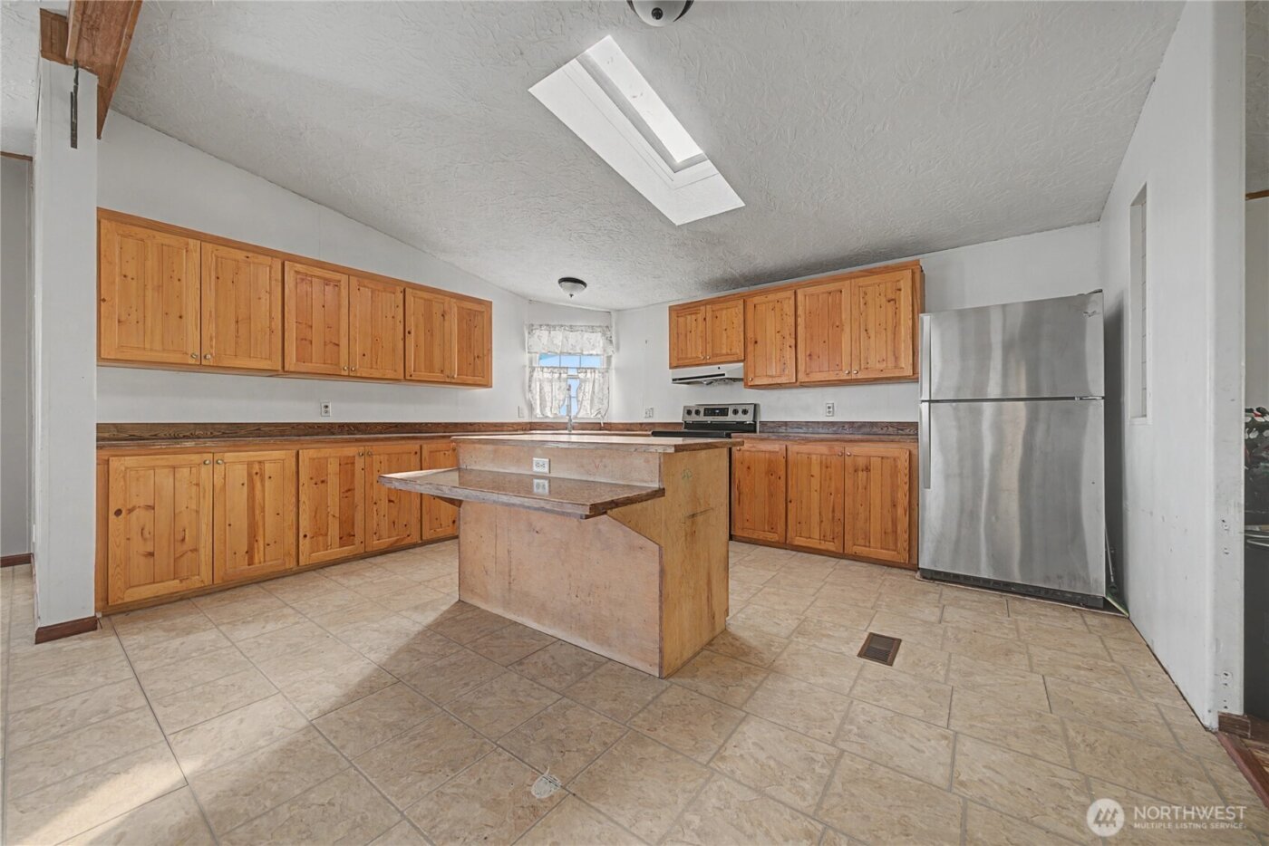 10124 Road 16 NE, Moses Lake, WA 98837-9356