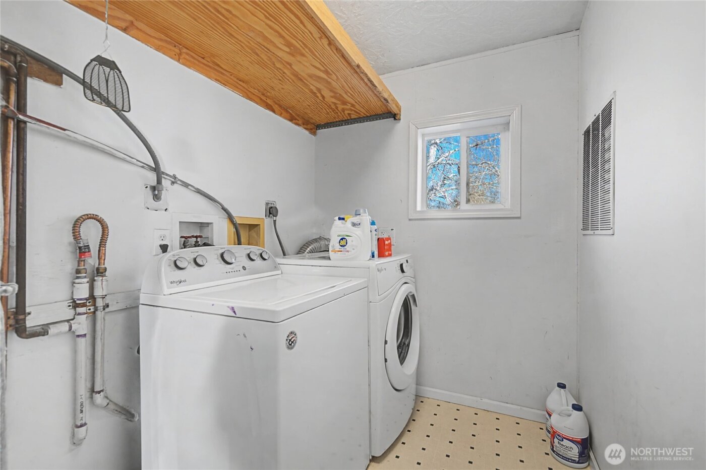 10124 Road 16 NE, Moses Lake, WA 98837-9356