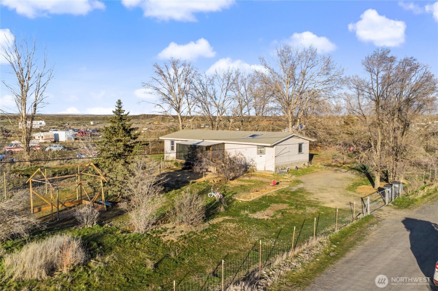 10124 Road 16 NE, Moses Lake, WA 98837-9356