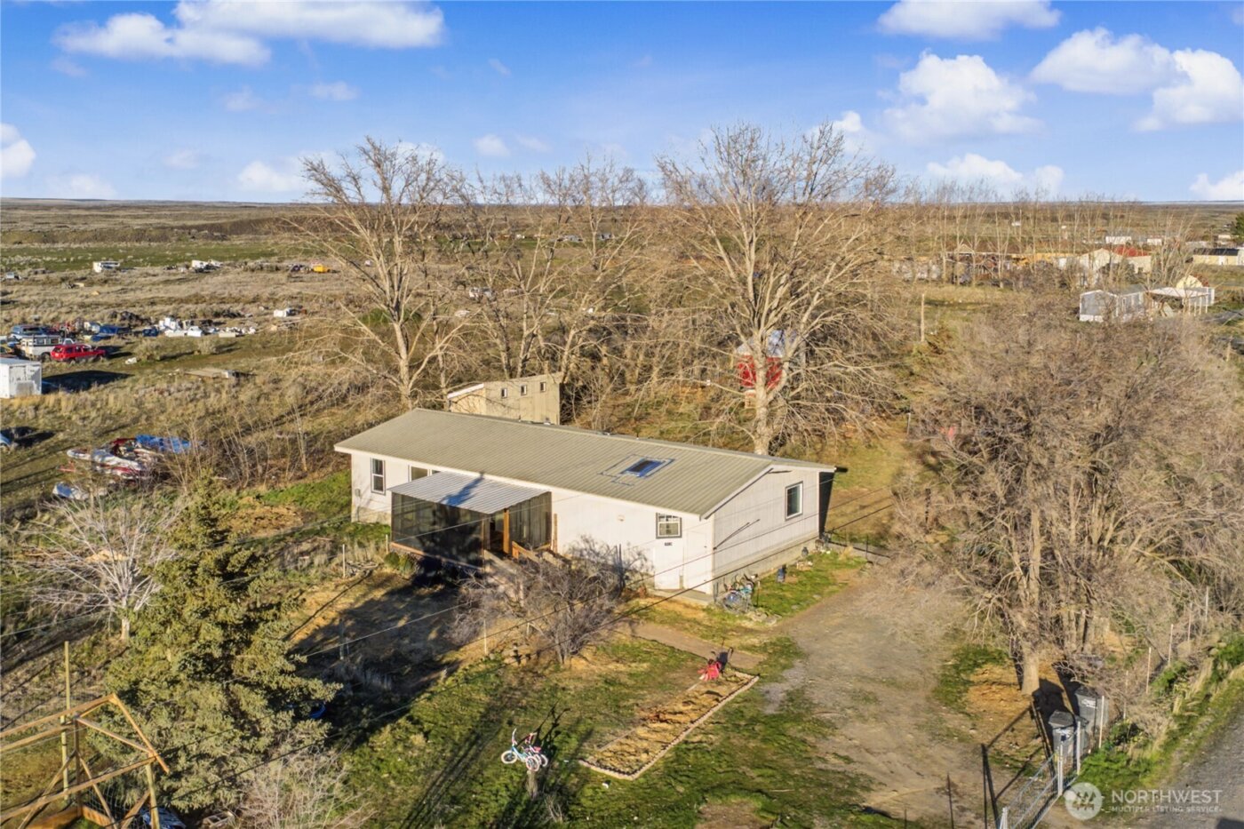 10124 Road 16 NE, Moses Lake, WA 98837-9356