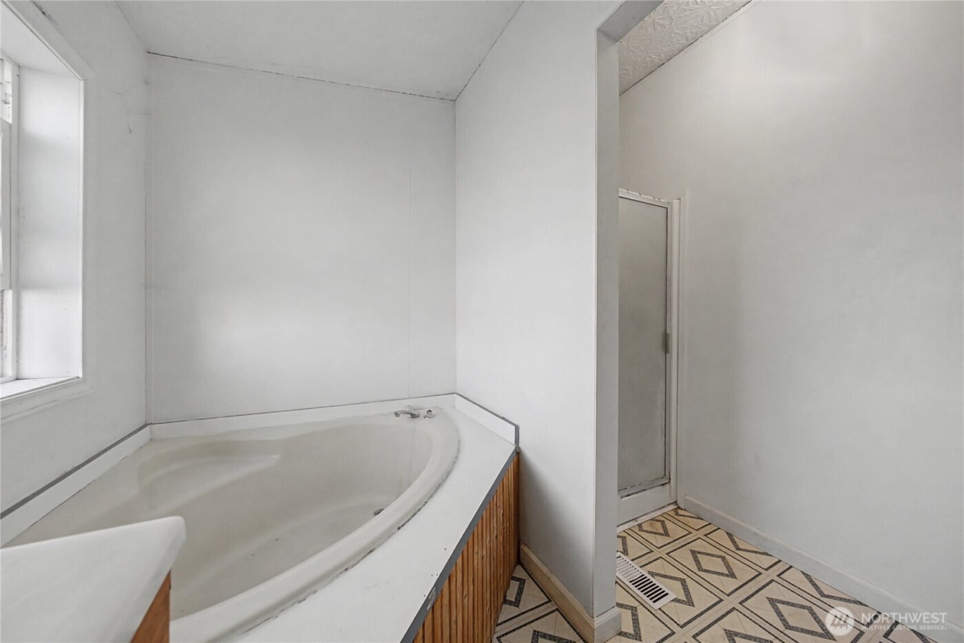 10124 Road 16 NE, Moses Lake, WA 98837-9356