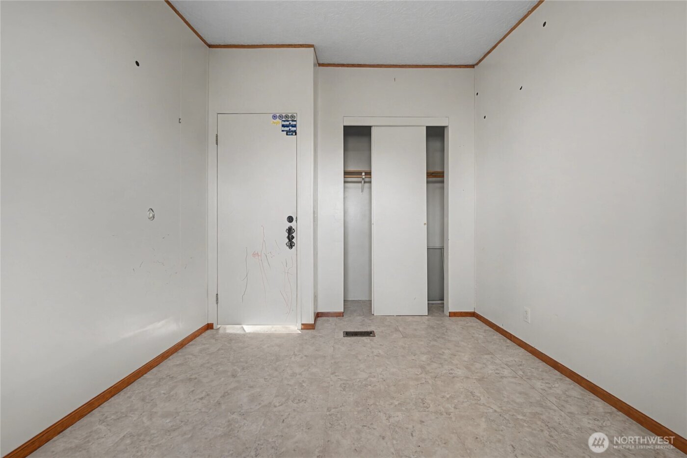 10124 Road 16 NE, Moses Lake, WA 98837-9356