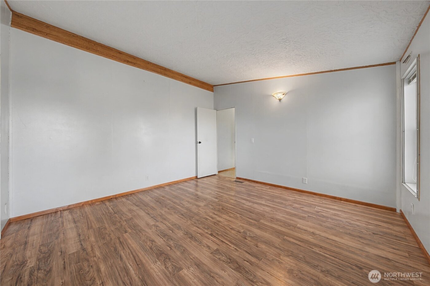 10124 Road 16 NE, Moses Lake, WA 98837-9356