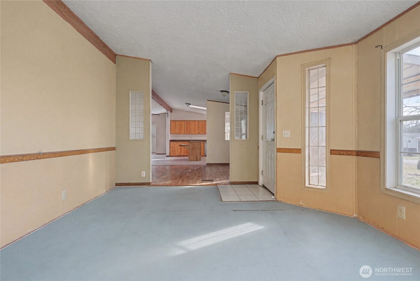 10124 Road 16 NE, Moses Lake, WA 98837-9356