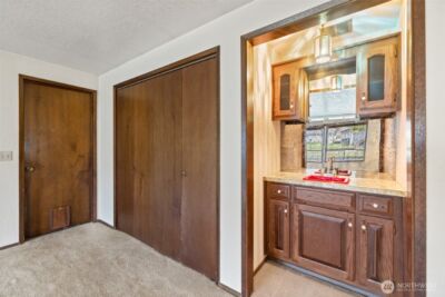 210 E Hawthorne Place , Port Angeles, WA 98362 - Photo 14
