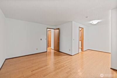 210 E Hawthorne Place , Port Angeles, WA 98362 - Photo 16