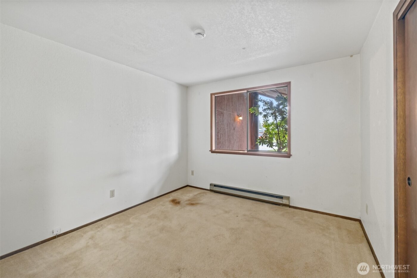 210 E Hawthorne Place , Port Angeles, WA 98362