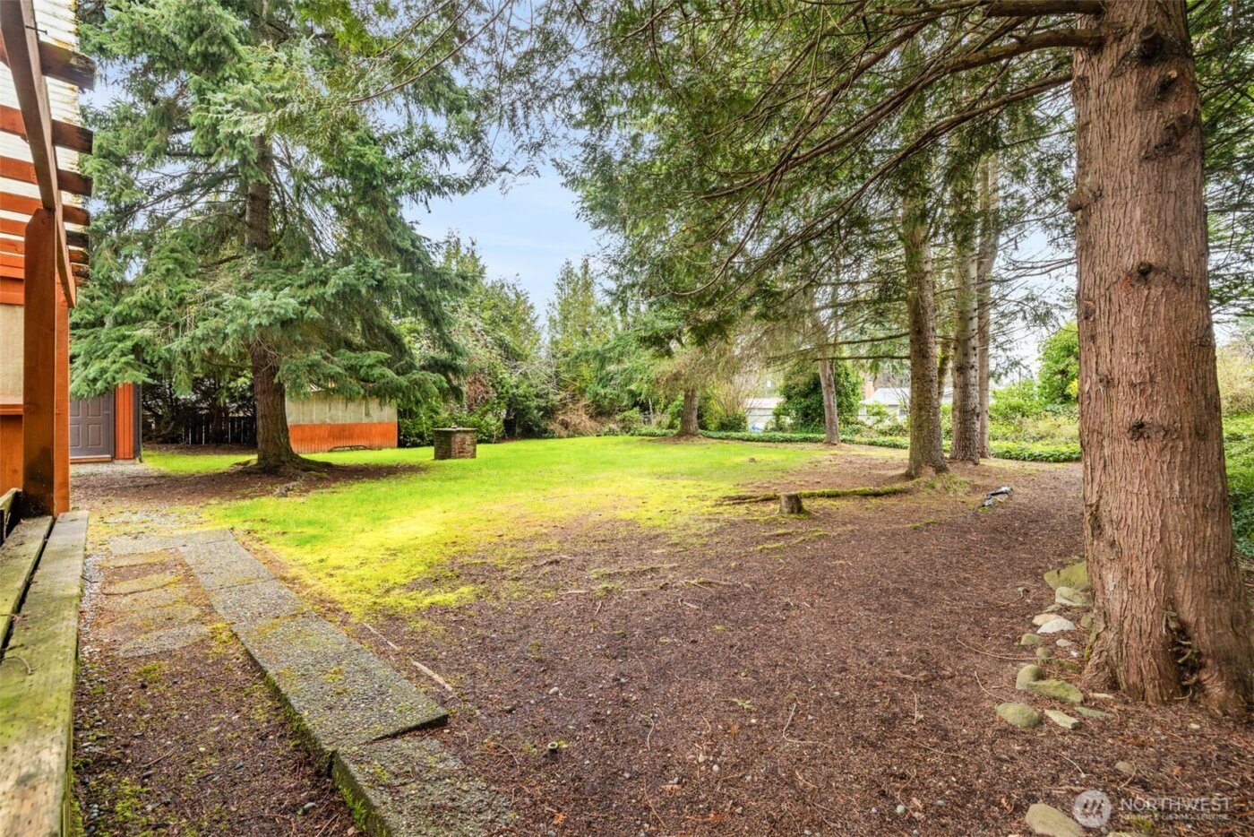 210 E Hawthorne Place , Port Angeles, WA 98362