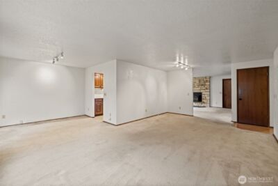 210 E Hawthorne Place , Port Angeles, WA 98362 - Photo 4