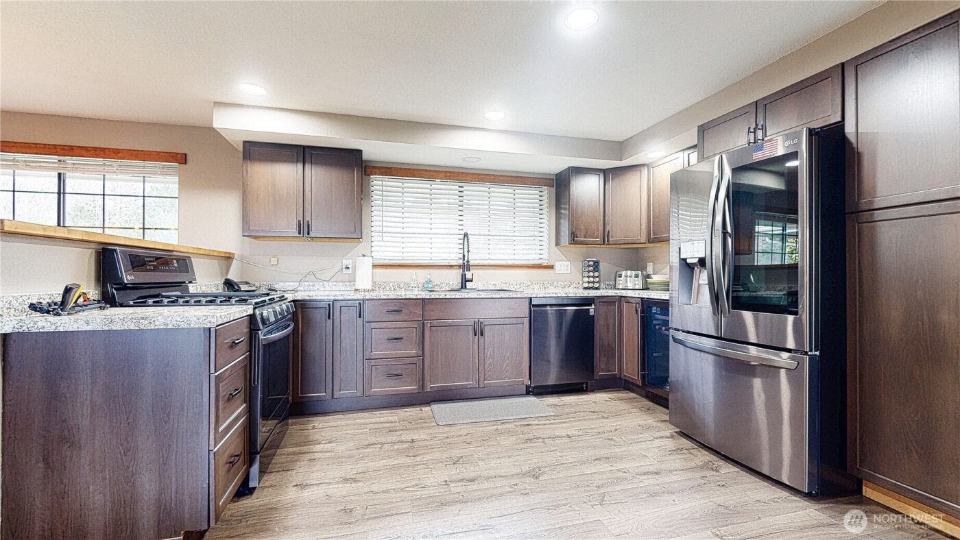 22128 Bulson Road , Mount Vernon, WA 98274