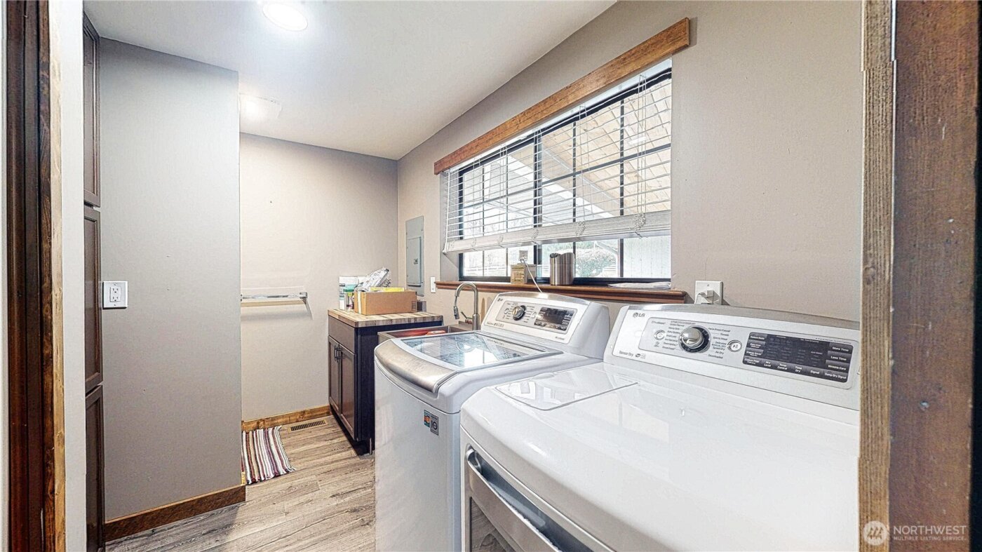 22128 Bulson Road , Mount Vernon, WA 98274