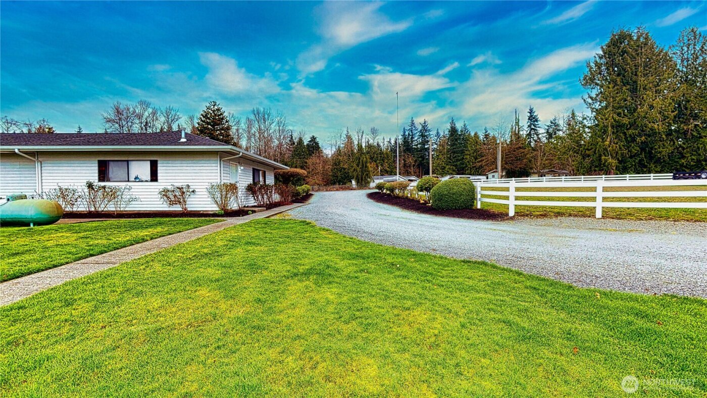 22128 Bulson Road , Mount Vernon, WA 98274