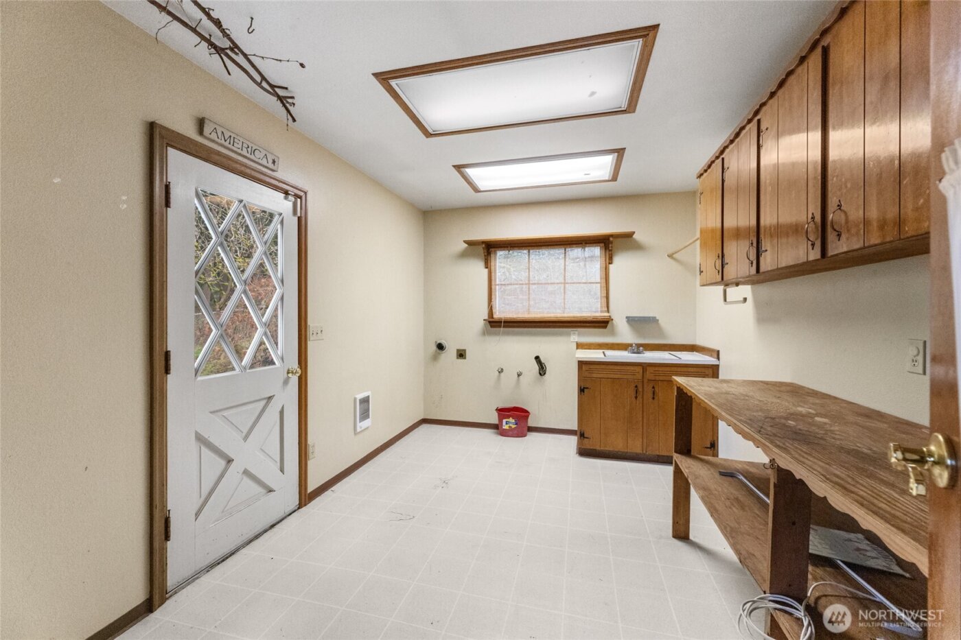 10919 101st Avenue SW, Lakewood, WA 98498