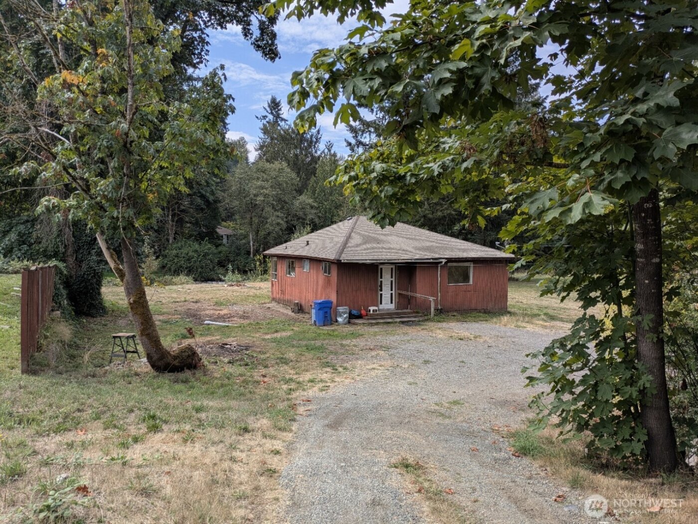 22521 SE 218th Street , Maple Valley, WA 98038-8001