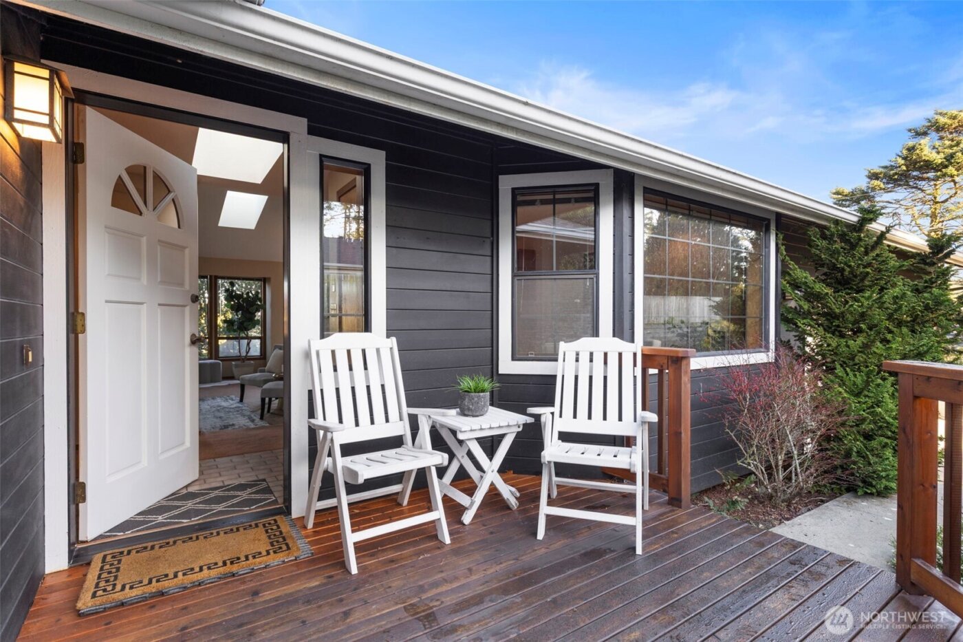 909 55th Street , Port Townsend, WA 98368