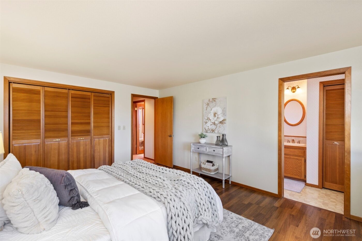 909 55th Street , Port Townsend, WA 98368