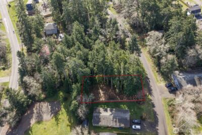 736 Chenois Avenue NE, Ocean Shores, WA 98569 - Photo 4