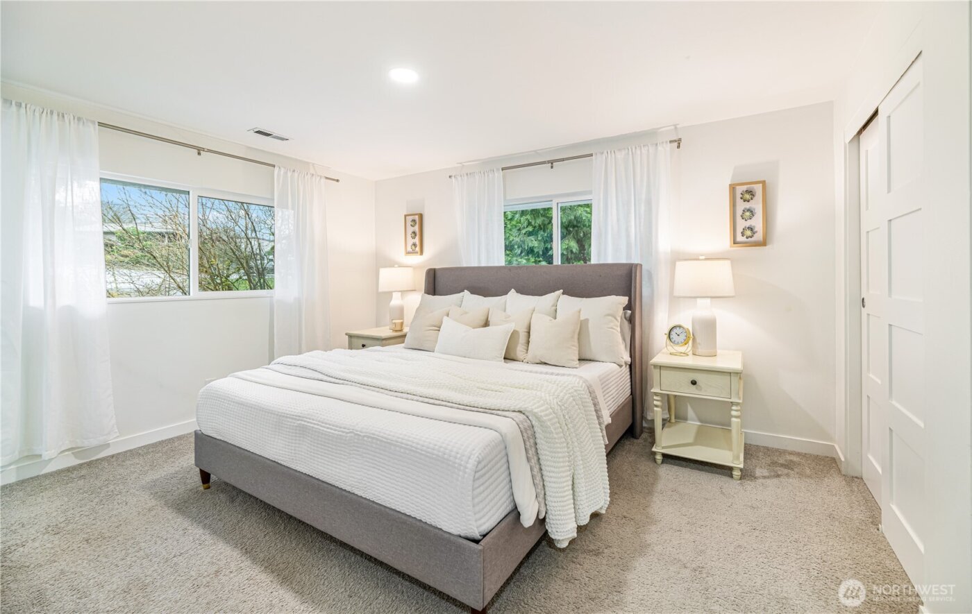 8802 Del Campo Drive , Everett, WA 98208