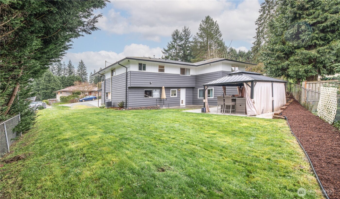8802 Del Campo Drive , Everett, WA 98208