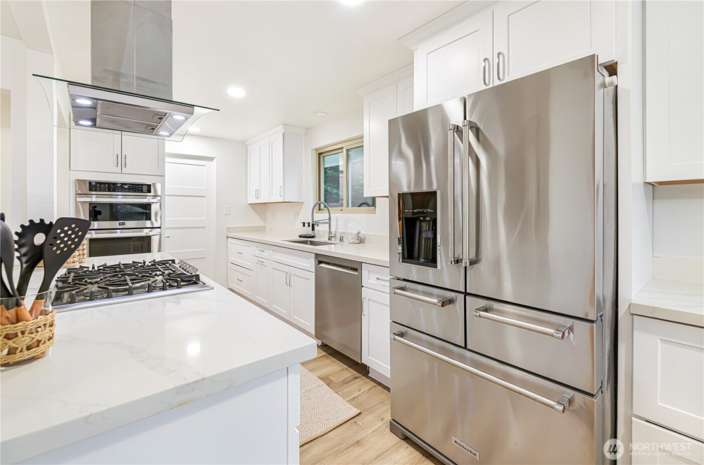 8802 Del Campo Drive , Everett, WA 98208