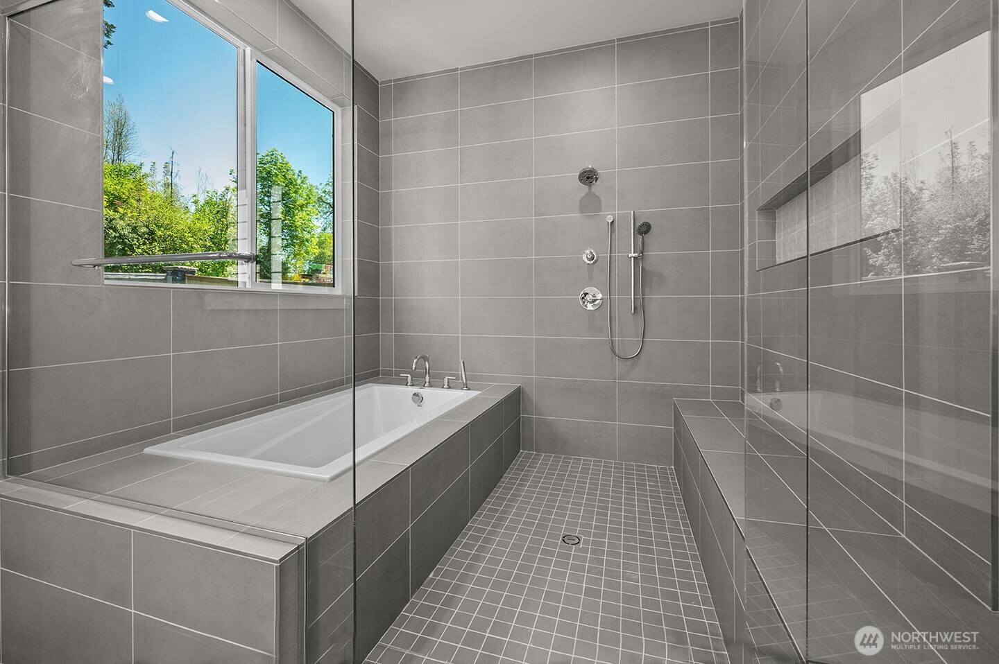 15011 NW 11th Place , Vancouver, WA 98685