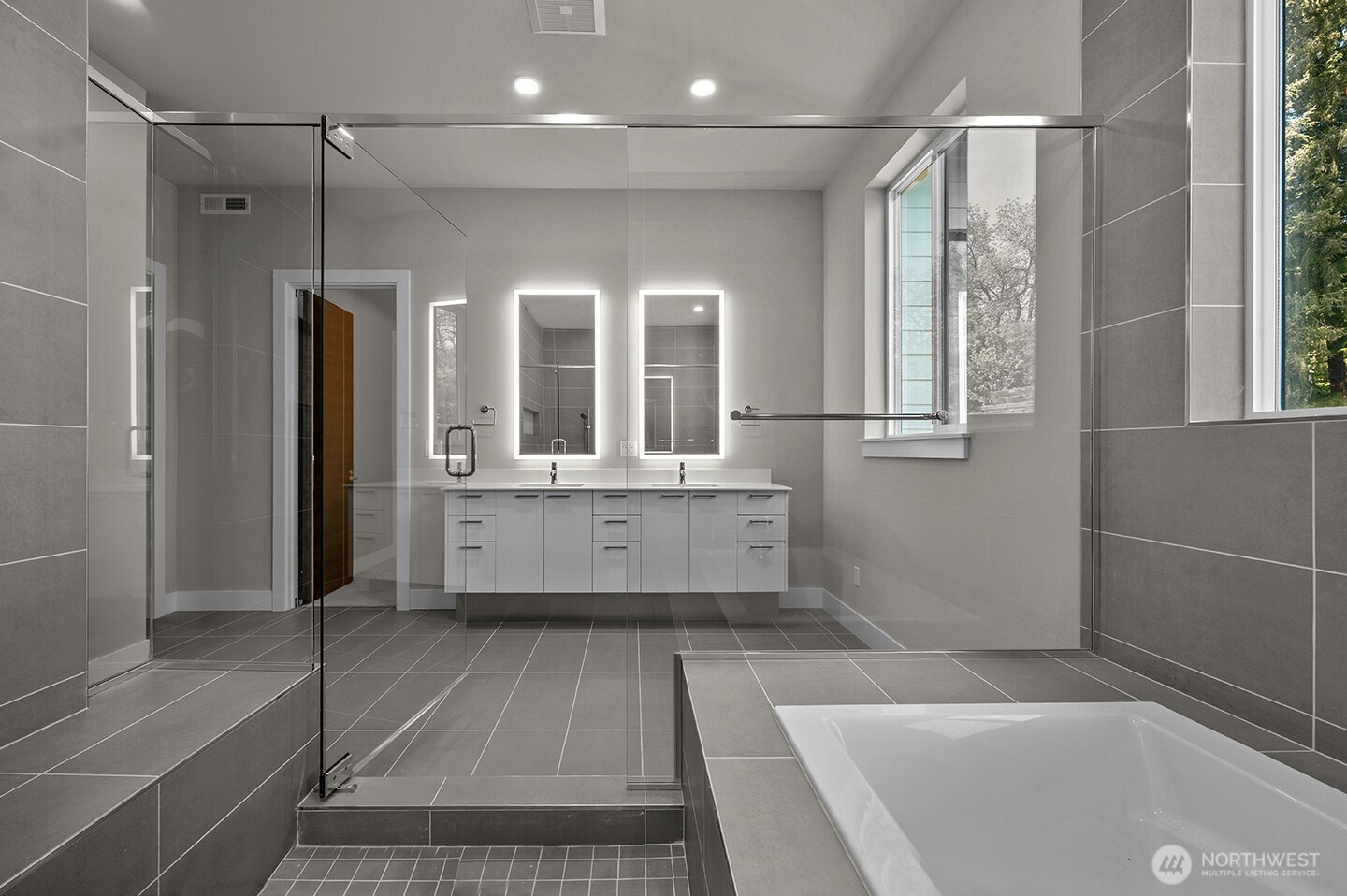 15011 NW 11th Place , Vancouver, WA 98685