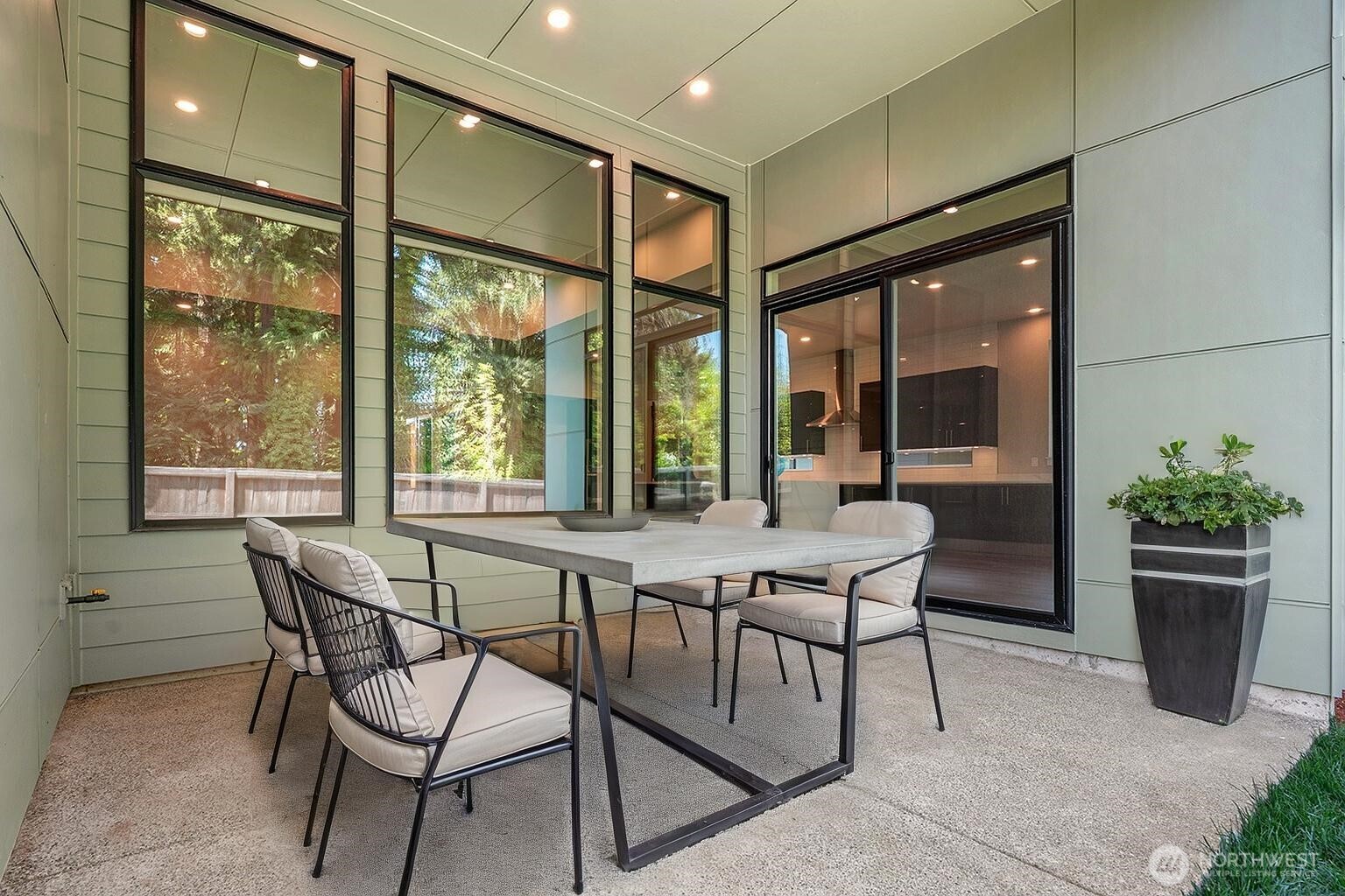 15011 NW 11th Place , Vancouver, WA 98685