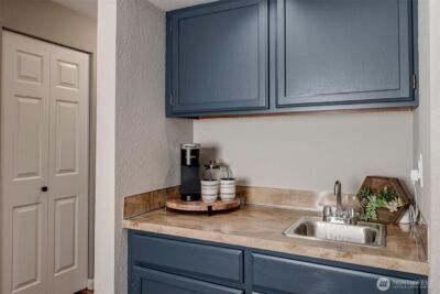 1819 N 107th Street #204, Seattle, WA 98133 - Photo 6