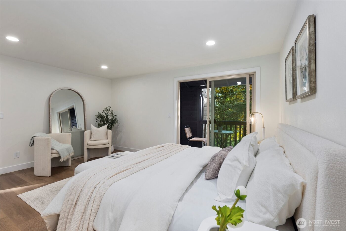 25510 SE 159th Street , Issaquah, WA 98027