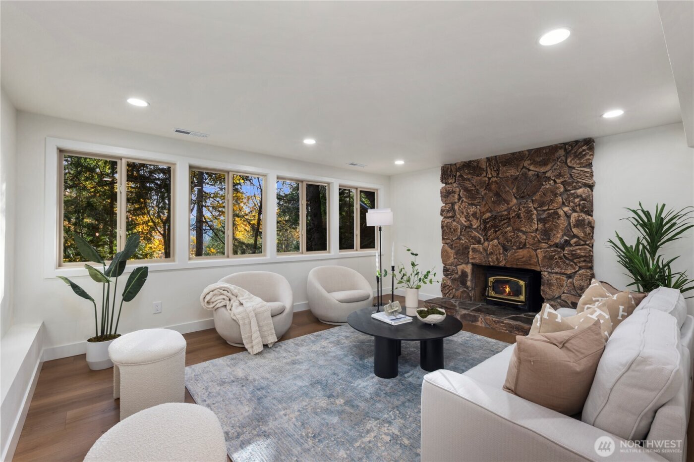 25510 SE 159th Street , Issaquah, WA 98027