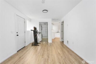 2205 S Meridian , Puyallup, WA 98374 - Photo 31