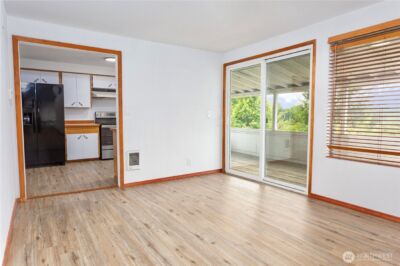 2205 S Meridian , Puyallup, WA 98374 - Photo 7