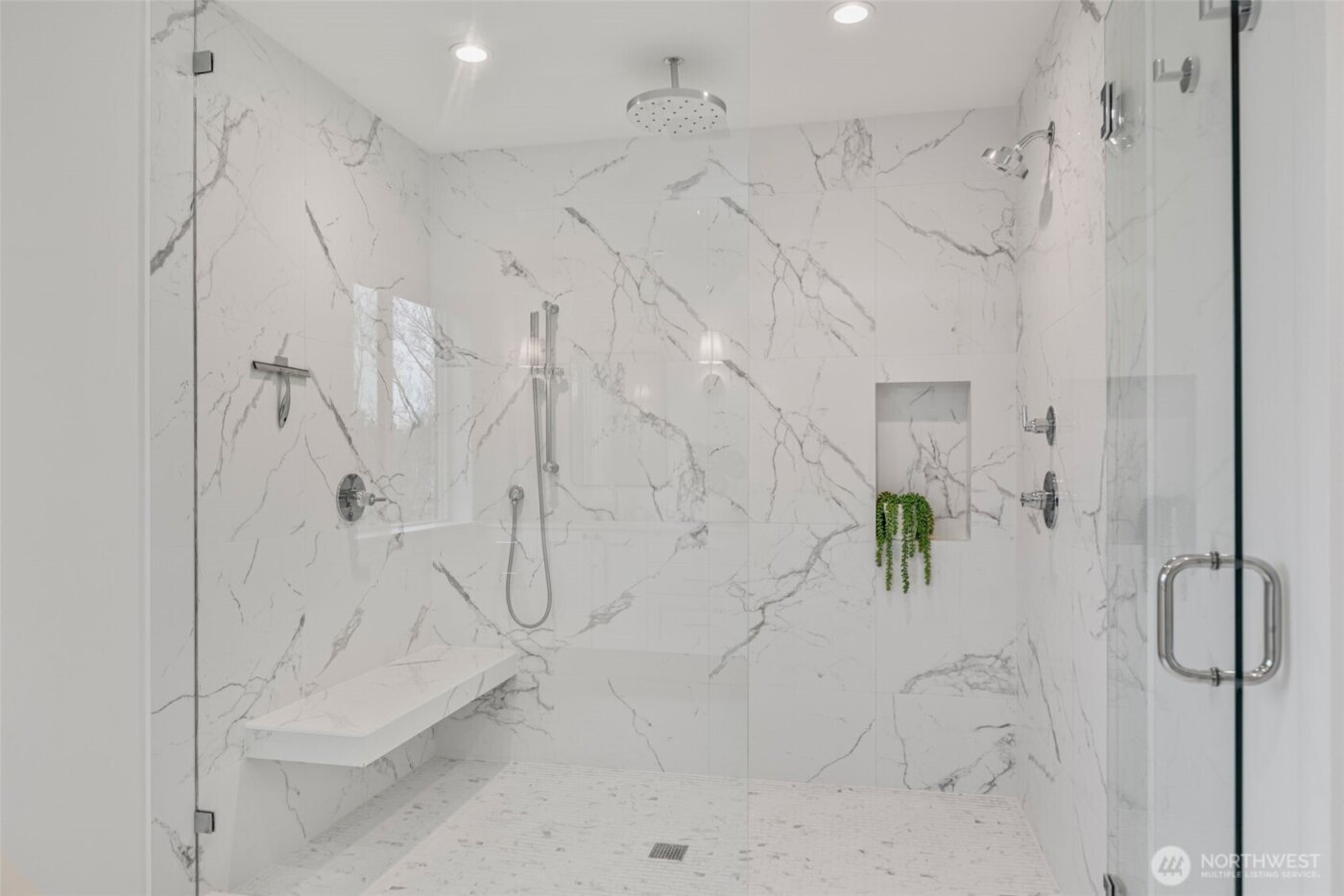 6738 21st Avenue SW, Seattle, WA 98106