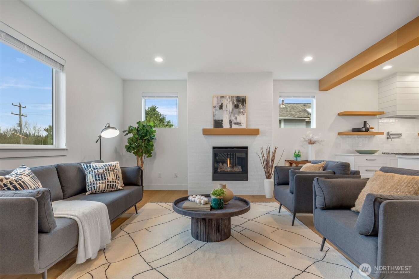 6738 21st Avenue SW, Seattle, WA 98106