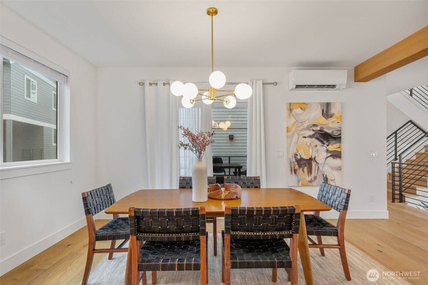 6738 21st Avenue SW, Seattle, WA 98106