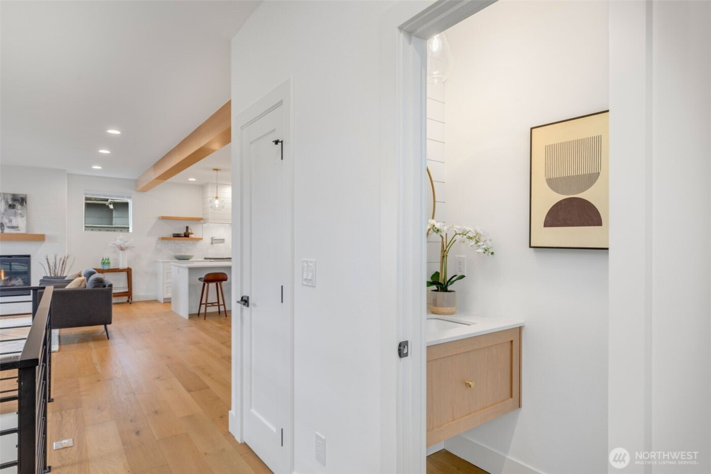 6738 21st Avenue SW, Seattle, WA 98106