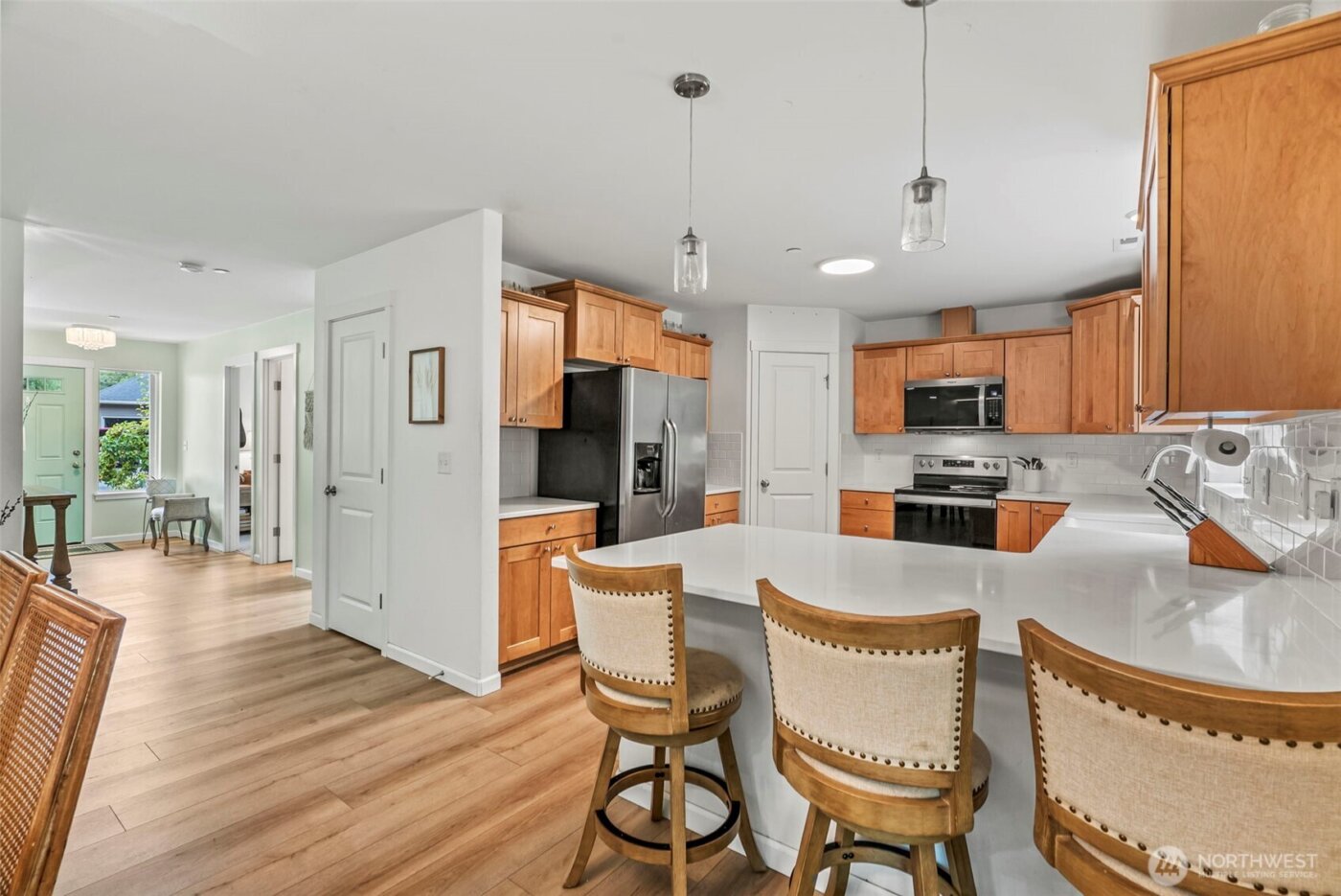 26 Marina Drive , Cathlamet, WA 98612