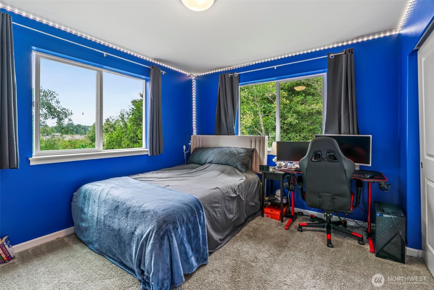 26 Marina Drive , Cathlamet, WA 98612