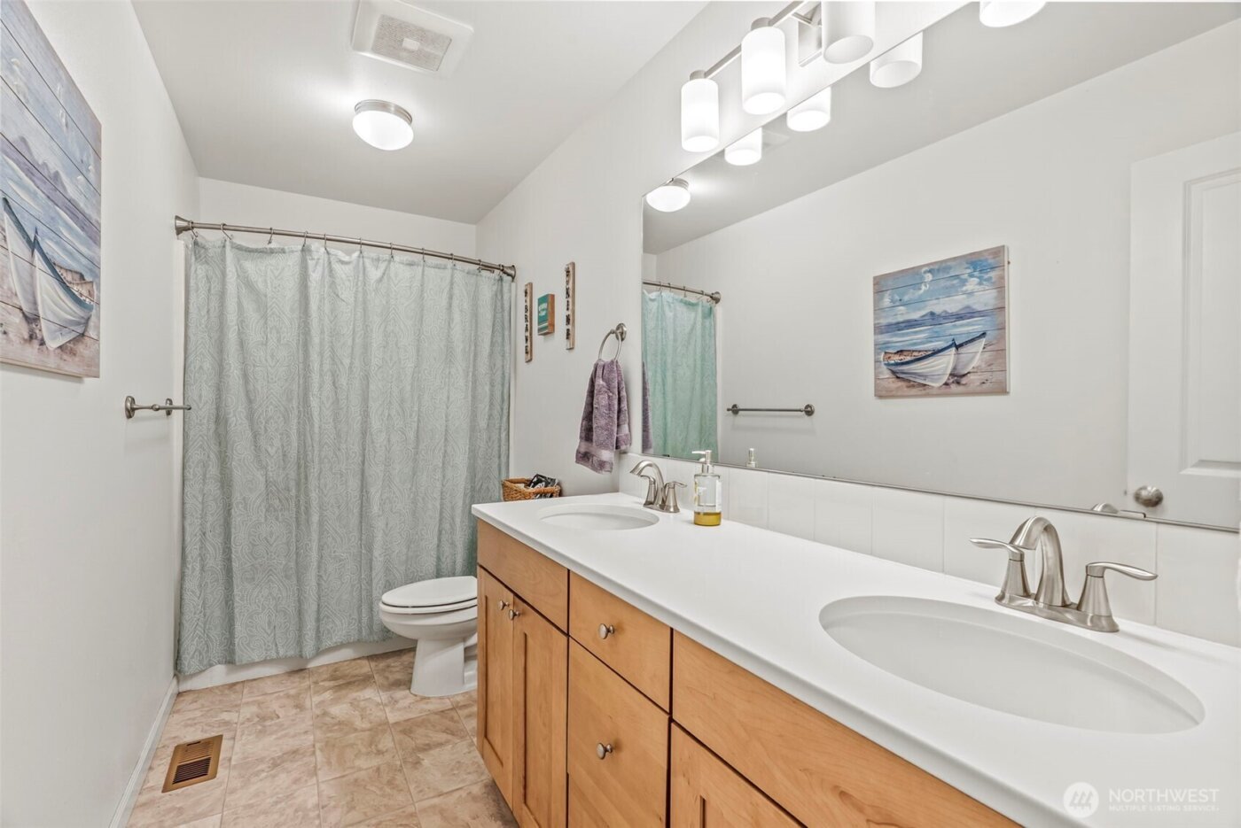 26 Marina Drive , Cathlamet, WA 98612