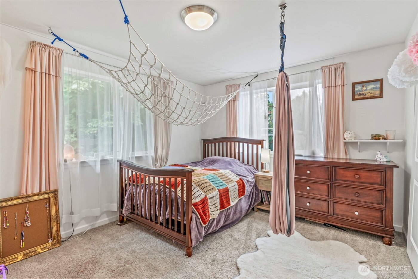 26 Marina Drive , Cathlamet, WA 98612